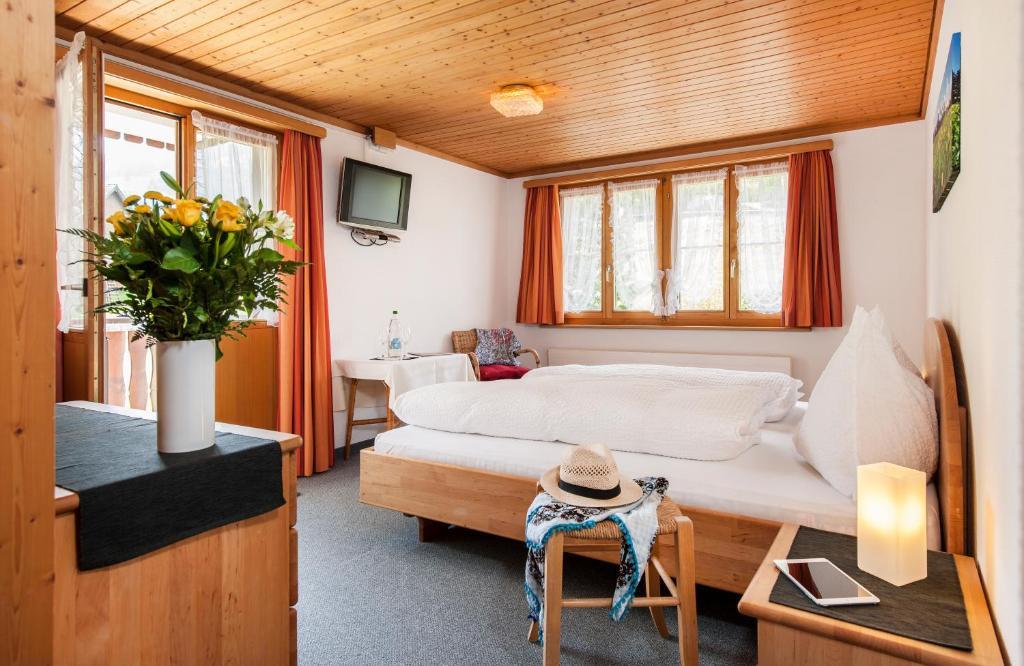 Schwendi Lodge Unterwasser Стая снимка